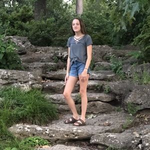 Meet your Posher, Madison